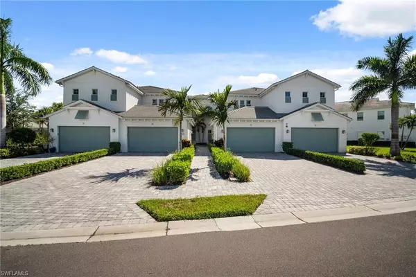 Naples, FL 34114,8860 Saint Lucia DR #201