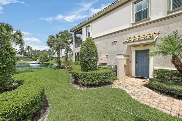 Naples, FL 34120,8839 Nautical Landing CIR #8-101