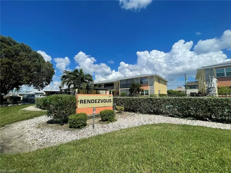 4103 SE 19th AVE #206, Cape Coral, FL 33904