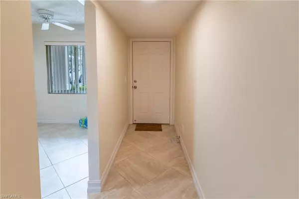 Naples, FL 34104,7025 Dennis CIR #G-104