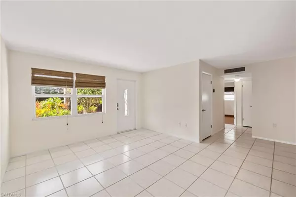 Naples, FL 34103,1235 Rordon AVE