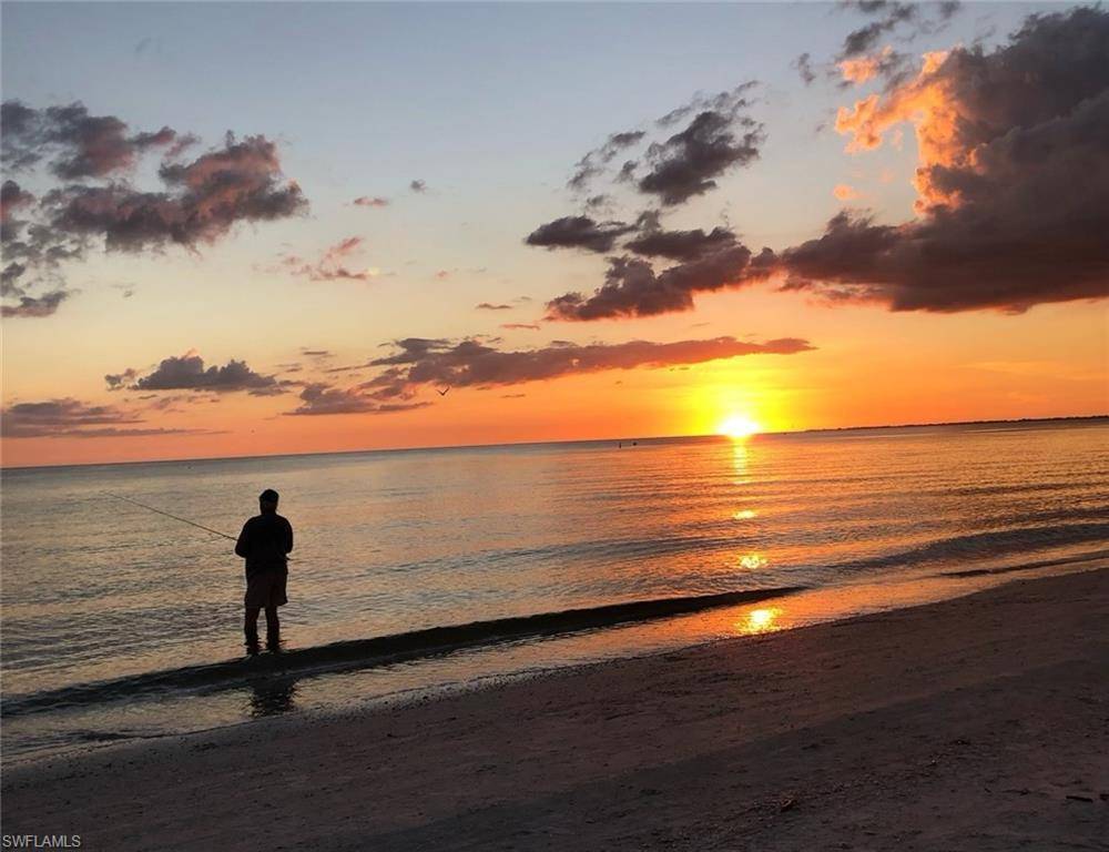 Fort Myers Beach, FL 33931,110 Bayview AVE