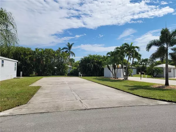 Fort Myers, FL 33905,5761 Pathwood CT