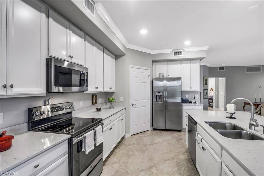 Bonita Springs, FL 34135,17311 Cherrywood CT #8304