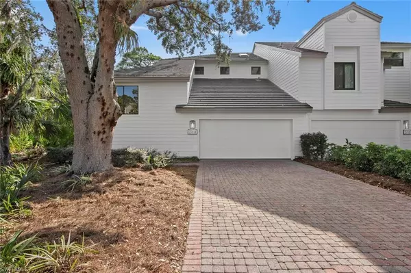 27111 Oakwood Lake DR, Bonita Springs, FL 34134