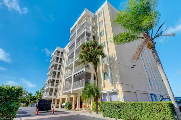 2885 Palm Beach BLVD #402, Fort Myers, FL 33916