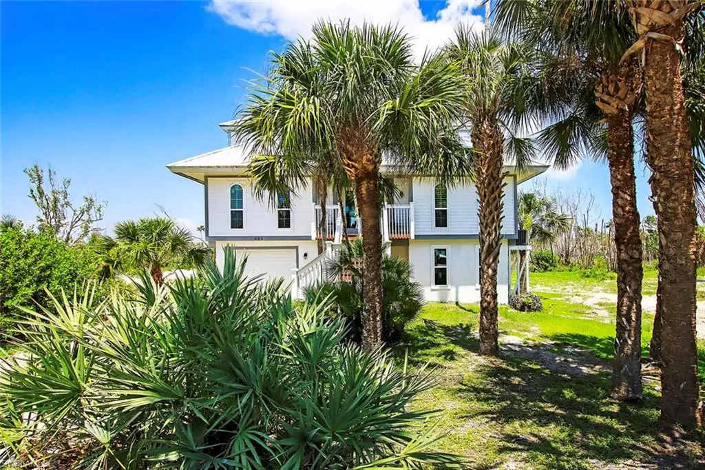 Sanibel, FL 33957,588 Hideaway CT