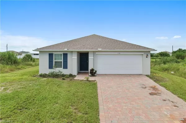 136 Harley TER, Labelle, FL 33935