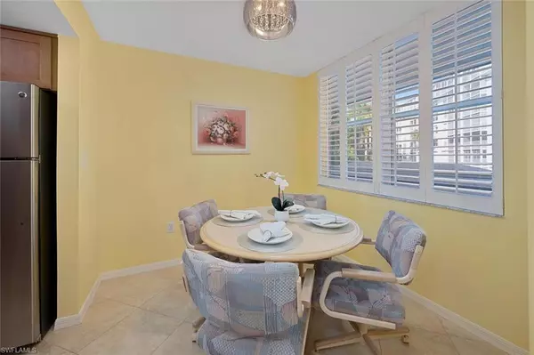 Naples, FL 34110,270 Naples Cove DR #3204