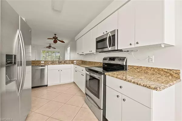 Bonita Springs, FL 34135,9350 Highland Woods BLVD #4308