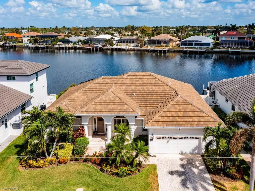 Marco Island, FL 34145,1157 Strawberry CT