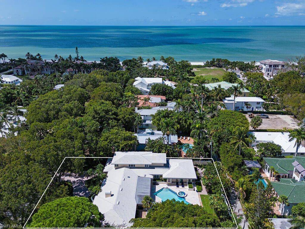 Naples, FL 34102,Address not disclosed
