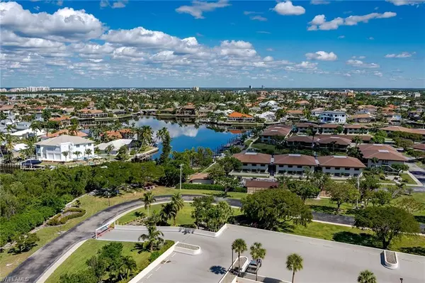 Marco Island, FL 34145,440 Seaview CT #1504