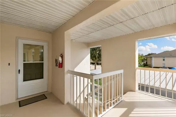 Naples, FL 34104,685 Squire CIR #204