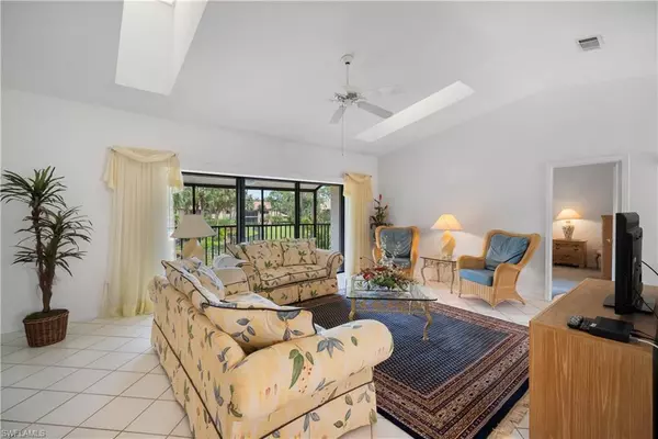 Naples, FL 34105,3207 Horse Carriage WAY #4010