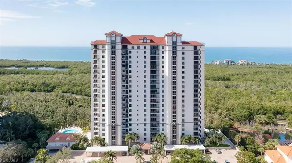 Naples, FL 34108,7225 Pelican Bay BLVD #1504