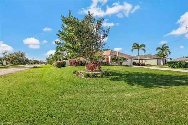 Cape Coral, FL 33991,1722 SW 18th ST