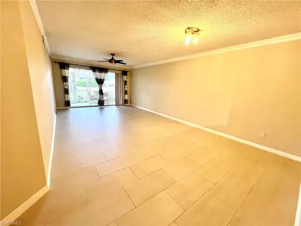 Naples, FL 34104,738 Landover CIR #101