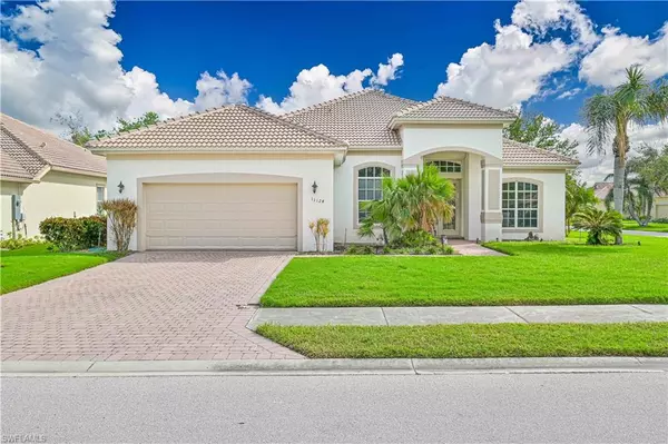 11124 Sea Tropic LN, Fort Myers, FL 33908