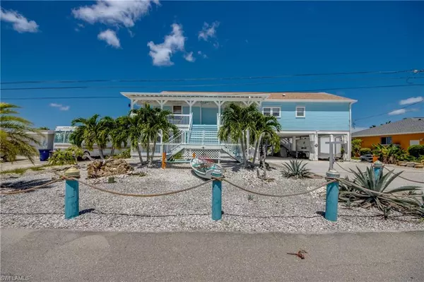 Matlacha Isles, FL 33991,12277 Boat Shell DR