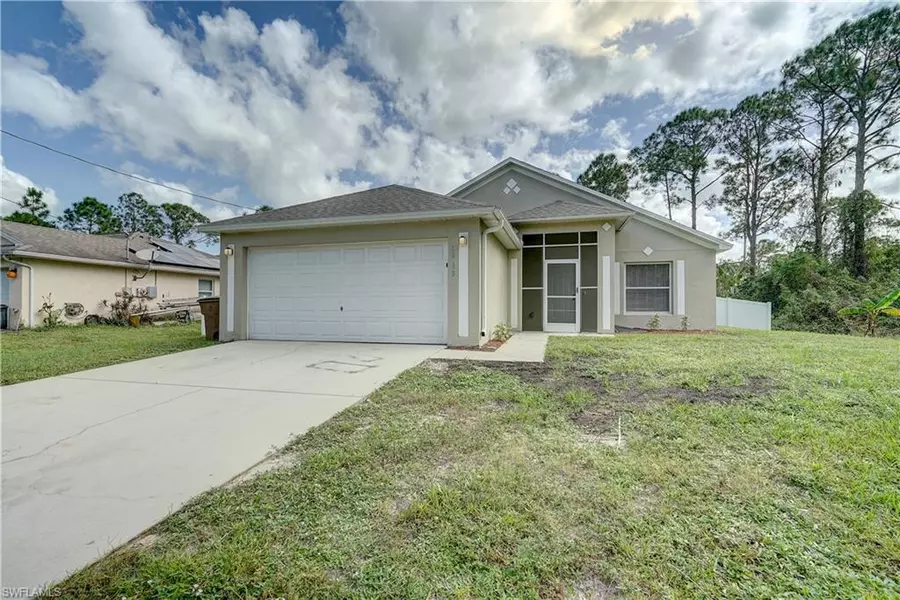 1013 Angus AVE, Lehigh Acres, FL 33974