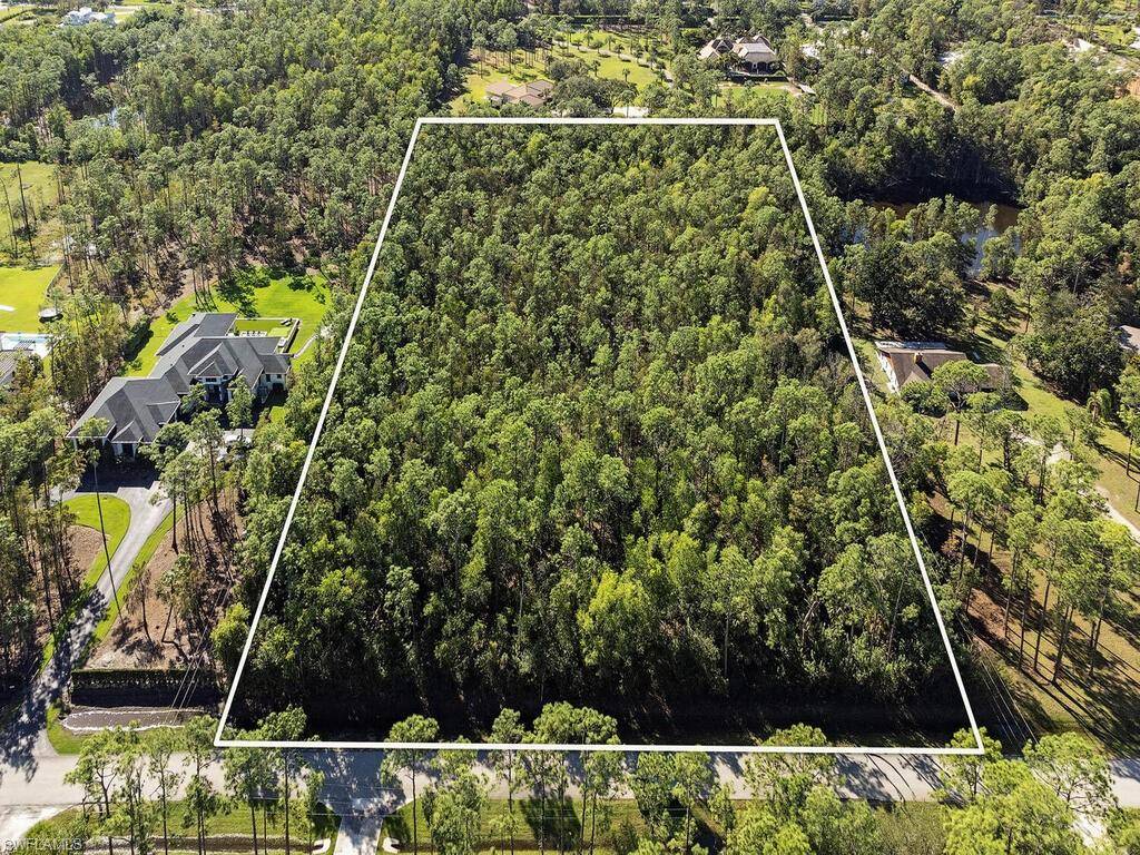 Naples, FL 34109,6732 SANDALWOOD LN