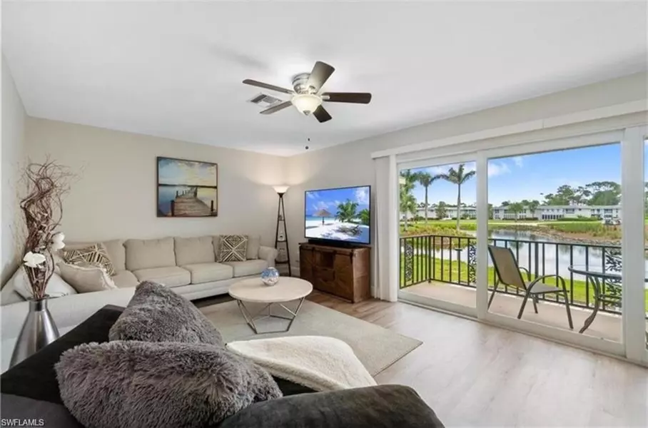 221 Palm DR #221-2, Naples, FL 34112