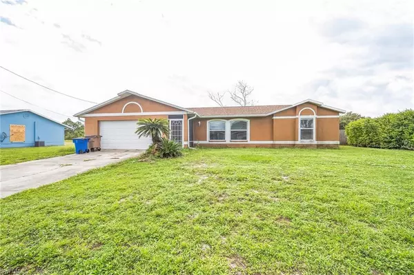 Lehigh Acres, FL 33936,419 Candlewick CIR S