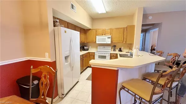 Fort Myers, FL 33908,15590 Ocean Walk CIR #216