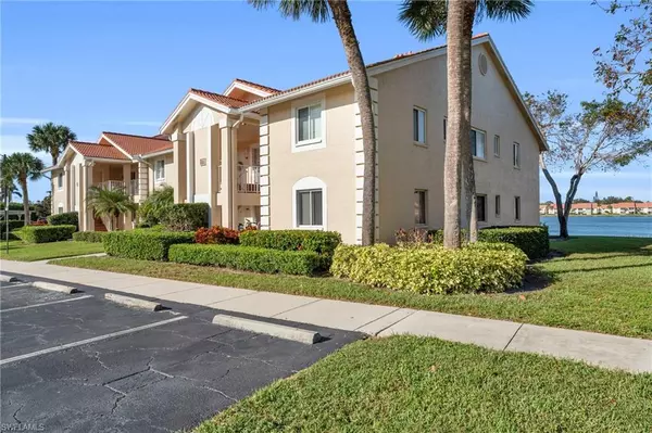 Naples, FL 34109,7794 Emerald CIR #A-103