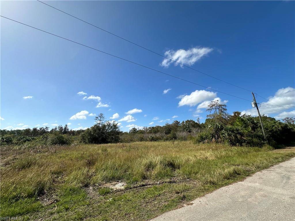 Lehigh Acres, FL 33971,3305 32nd ST W