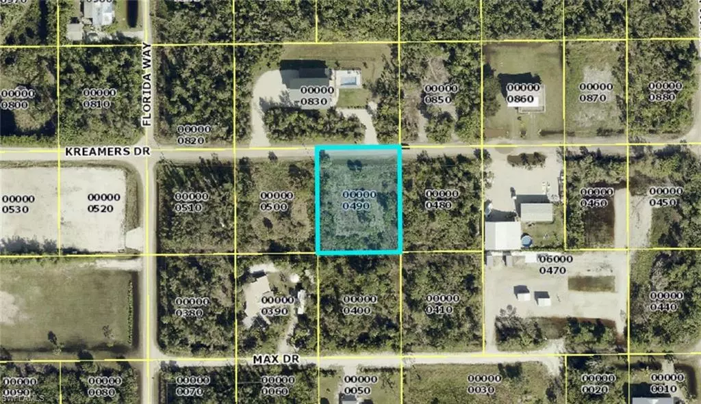 7057 Kreamers DR, Bokeelia, FL 33922