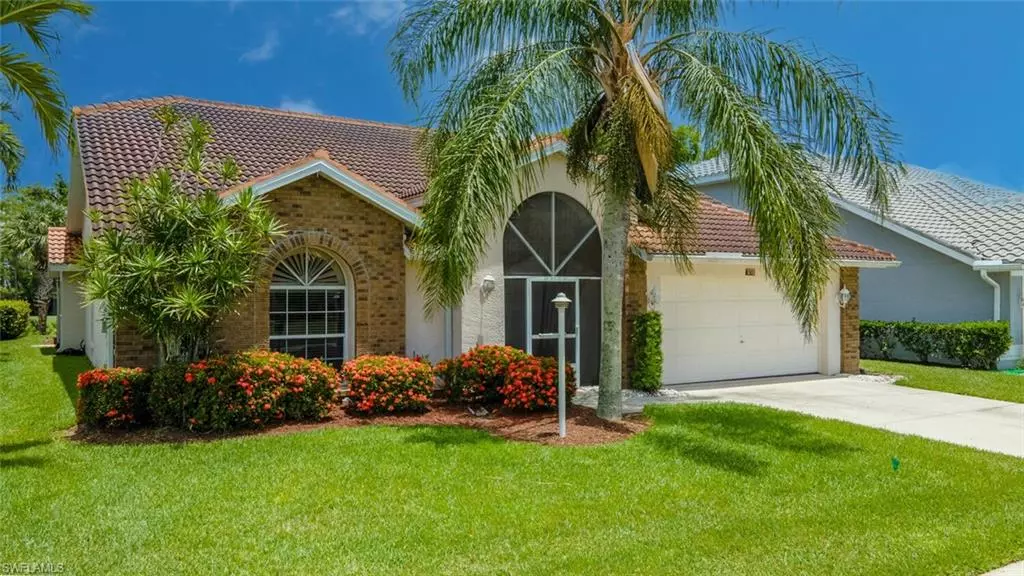 458 Countryside DR, Naples, FL 34104