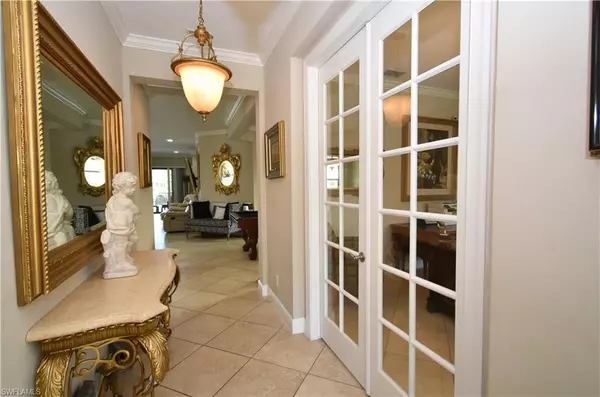 Naples, FL 34119,4433 Tamarind WAY