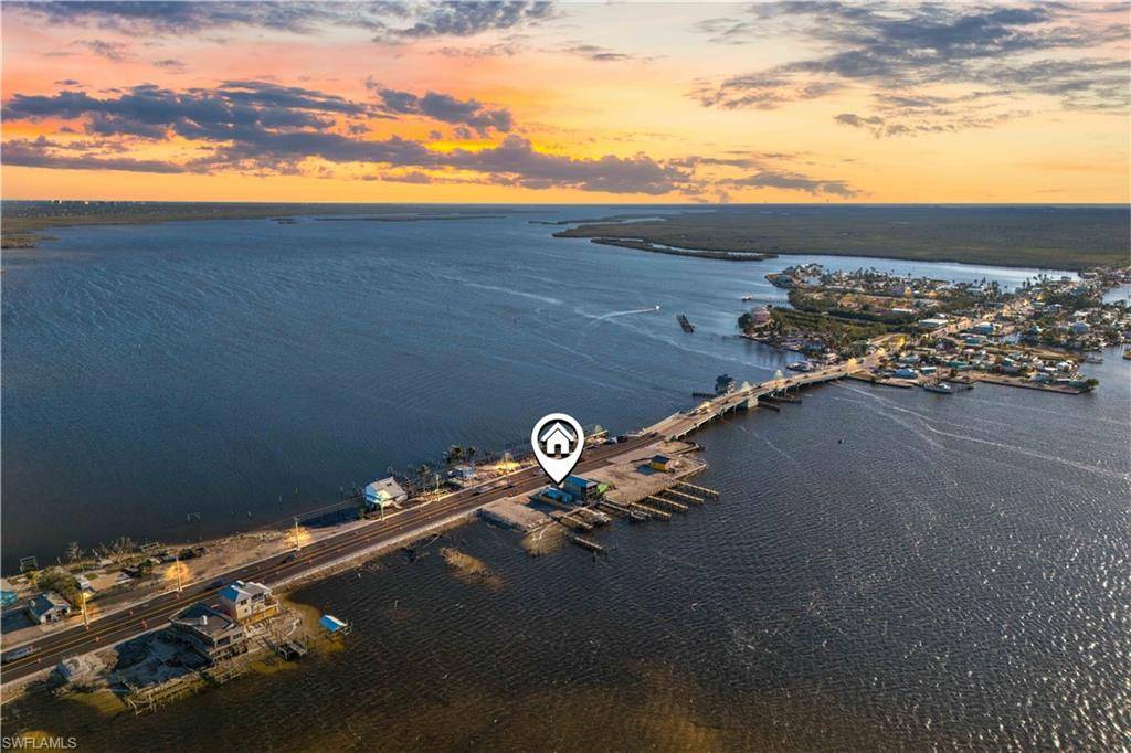 4278 Pine Island RD NW, Matlacha, FL 33993