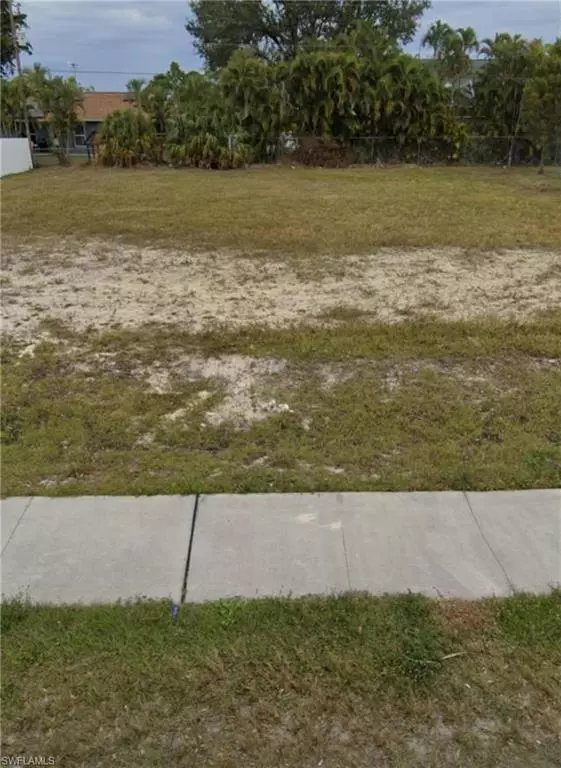 Cape Coral, FL 33991,617 SW Trafalgar PKWY