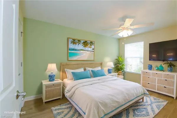 Naples, FL 34114,7203 Salerno CT