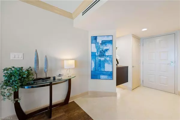 Naples, FL 34103,4651 Gulf Shore BLVD N #1805
