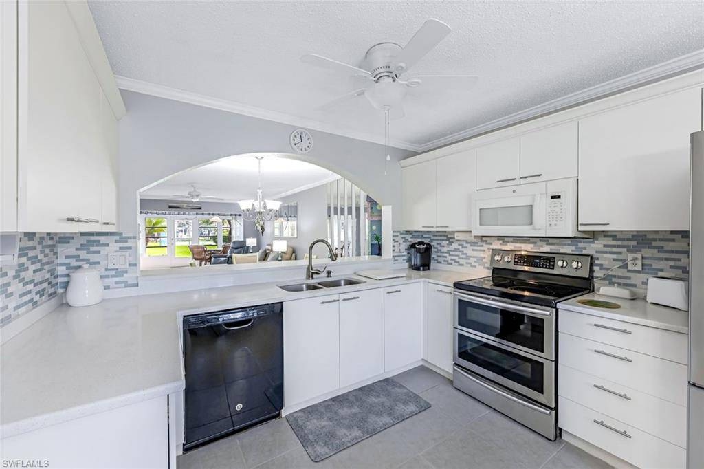 Naples, FL 34104,188 Furse Lakes Cir.