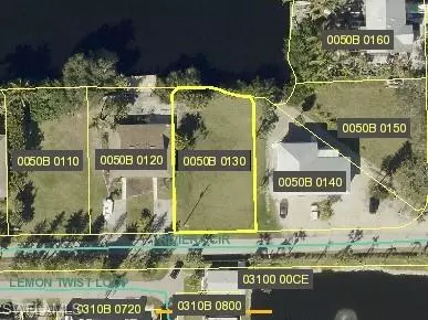 Bonita Springs, FL 34134,3685 Riviera CIR