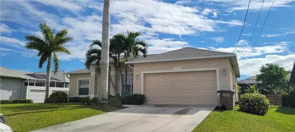 Cape Coral, FL 33991,902 SW 21st LN