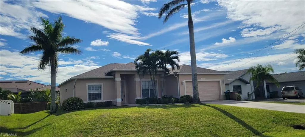 Cape Coral, FL 33991,902 SW 21st LN