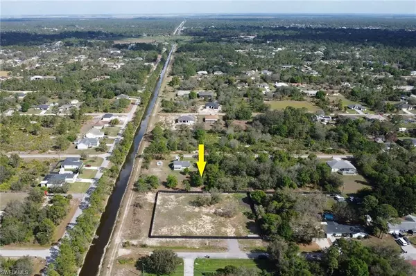 Lehigh Acres, FL 33972,720 5th AVE