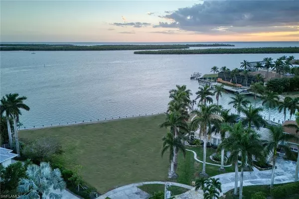 Marco Island, FL 34145,1035 Pettit CT