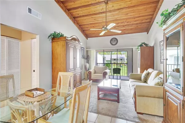 2972 Kings Lake BLVD #2972, Naples, FL 34112