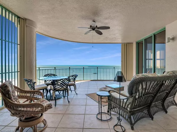 Marco Island, FL 34145,930 Cape Marco DR #703