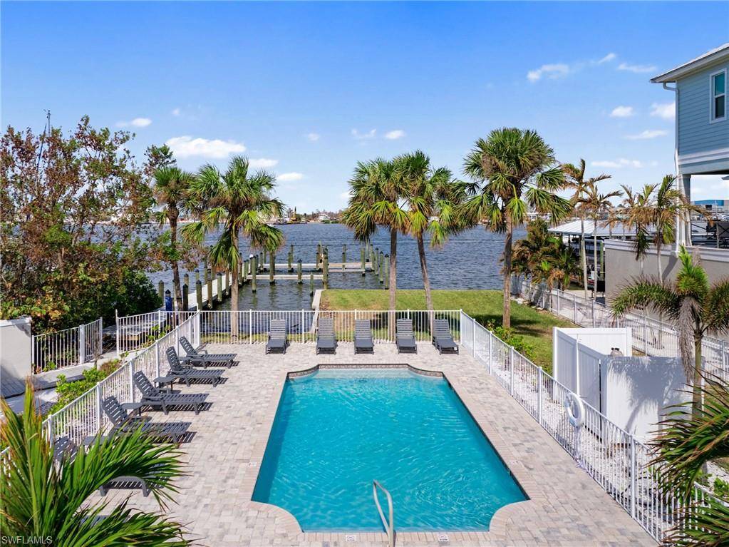 Fort Myers Beach, FL 33931,270 Delmar AVE