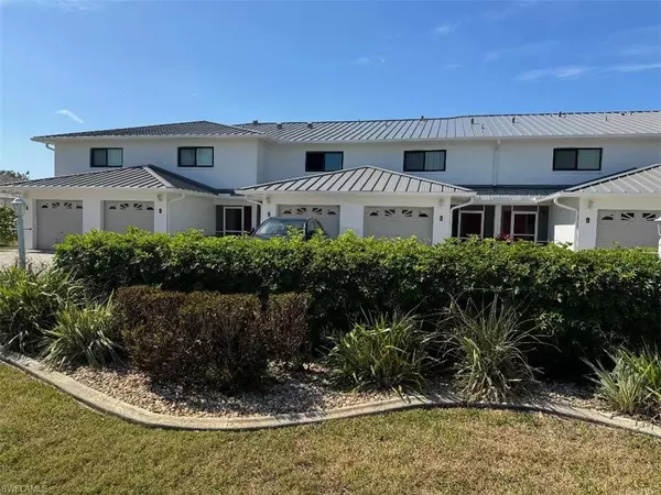 Cape Coral, FL 33904,1102 SE 39th TER #104