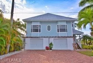 Naples, FL 34110,1283 Rainbow CT