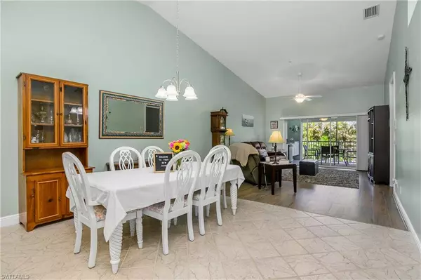 Naples, FL 34112,2375 Hidden Lake DR #4404